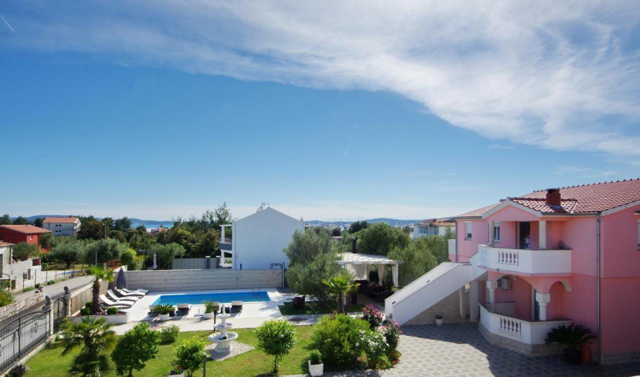 Apartmani Emili Сукошан Экстерьер фото