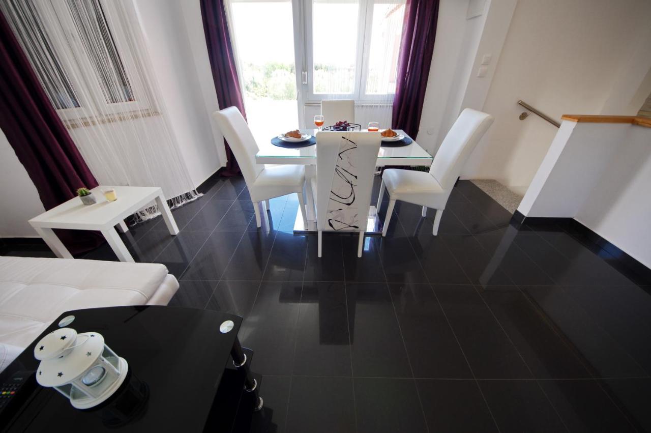 Apartmani Emili Сукошан Экстерьер фото